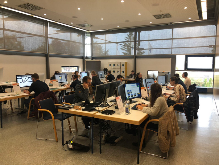Die Teilnehmer des World Skills Germany Wettbewerbs.