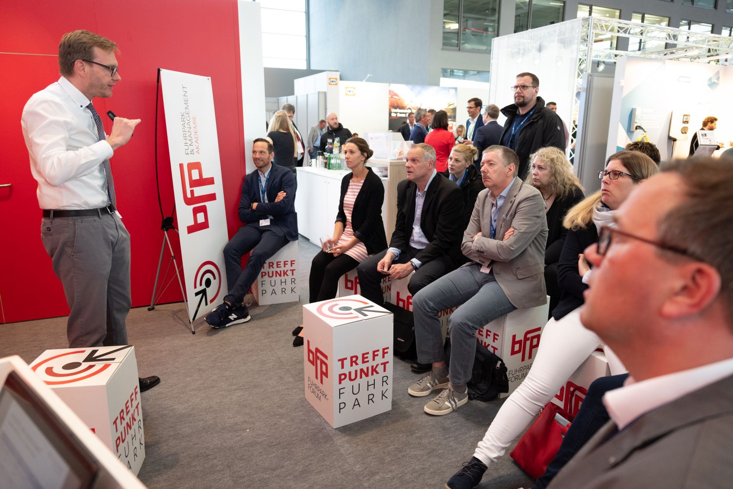 Fachwissen und Diskussionen zur betrieblichen Mobiltät beim bfp FORUM