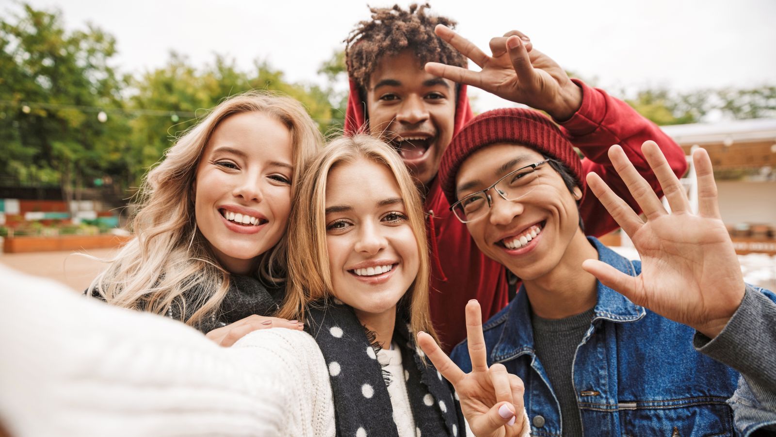 Die Schlüterschen Ausbildungsmedien richten sich an Schüler:innen vor der Mittleren Reife oder vor dem Abitur